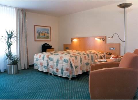 BEST WESTERN PLUS Steubenhof Hotel City Airport City Airport Mannheim Exterior foto