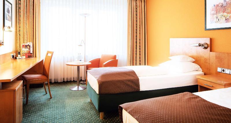 BEST WESTERN PLUS Steubenhof Hotel City Airport City Airport Mannheim Exterior foto